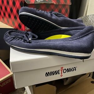 Navy Blue Minnetonka Moccasins size 11